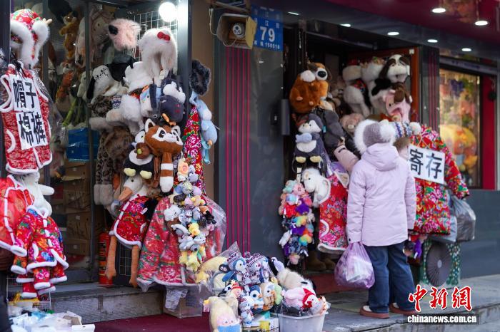 黑龙江哈尔滨:气温走低催生“暖经济”