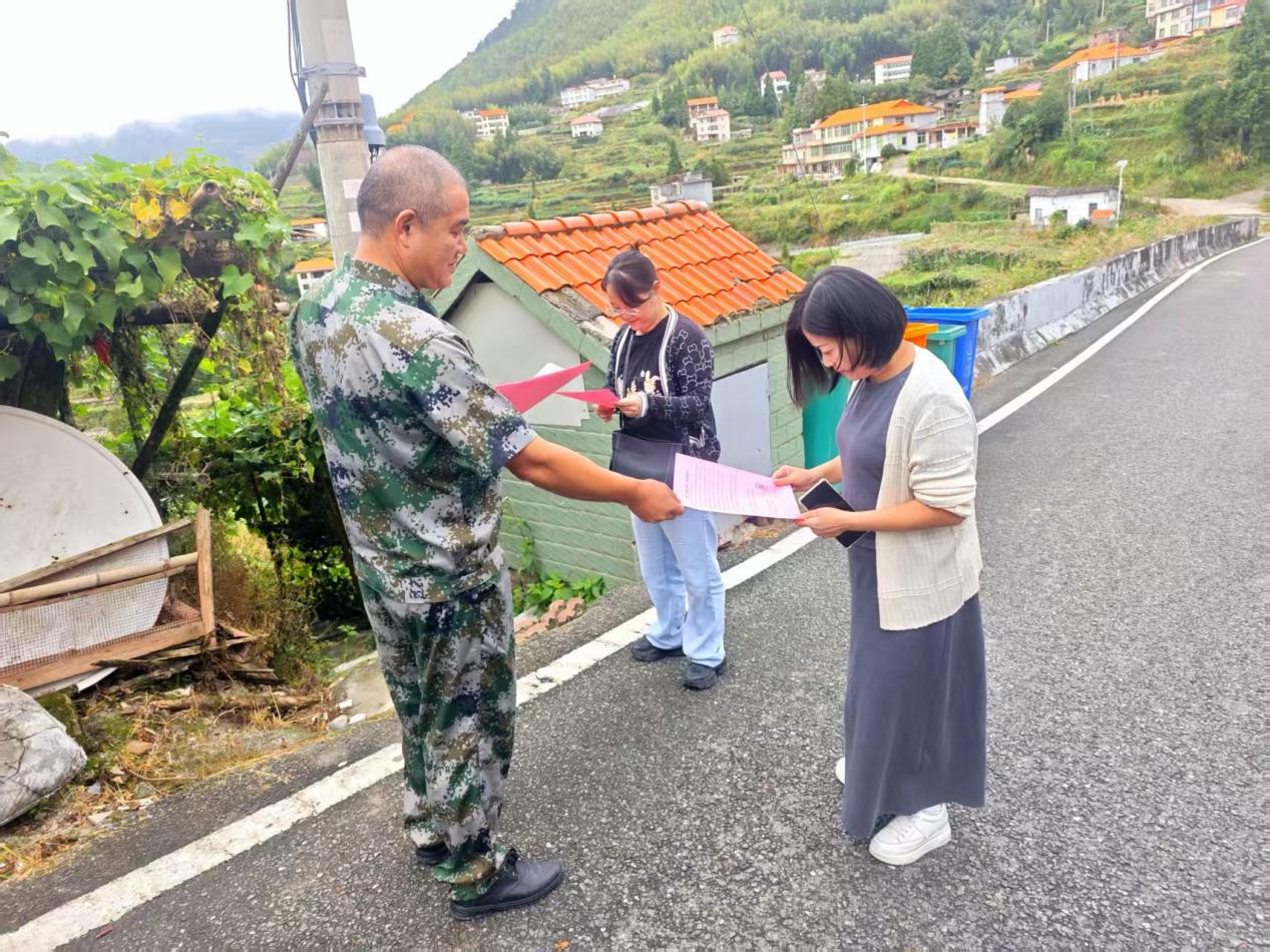 福建永春呈祥乡“老兵河长”黄来贵：铁肩担责站好哨，迷彩集结护水清