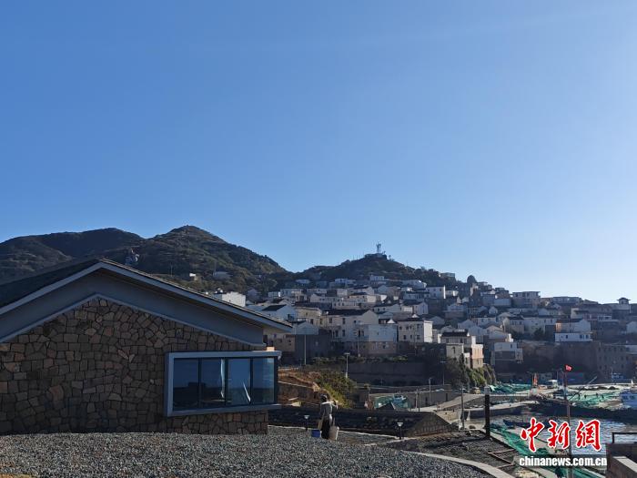 （走进中国乡村）浙江黄龙岛人气旺 海岛慢生活成新风景