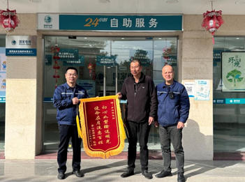 福州罗源供电：翻山越岭送光明 供电速度获称赞