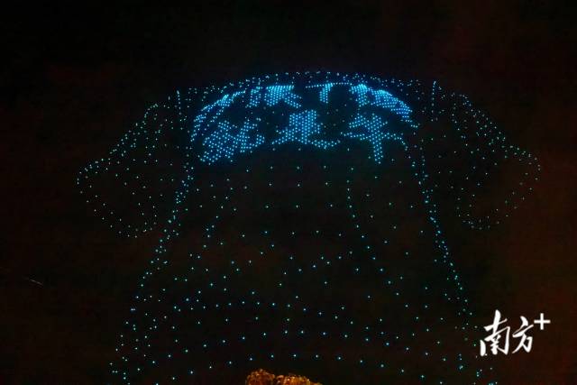 牛仔服邂逅无人机！中山两大服装名镇联袂“出圈”