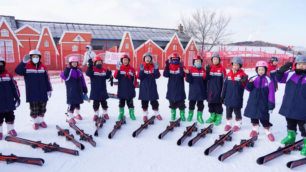 爱上冰雪、强健体魄、带动消费——吉林省“冰雪假期”一线观察