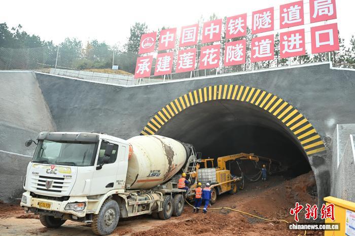 长赣高铁江西段主体工程开工