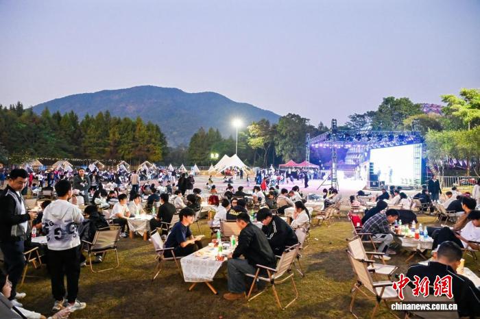广州举办露营大会助力乡村全面振兴