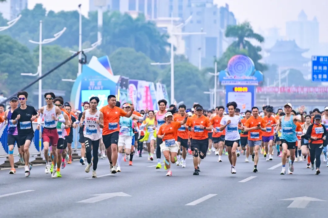 3.6万人竞逐2025南宁马拉松
