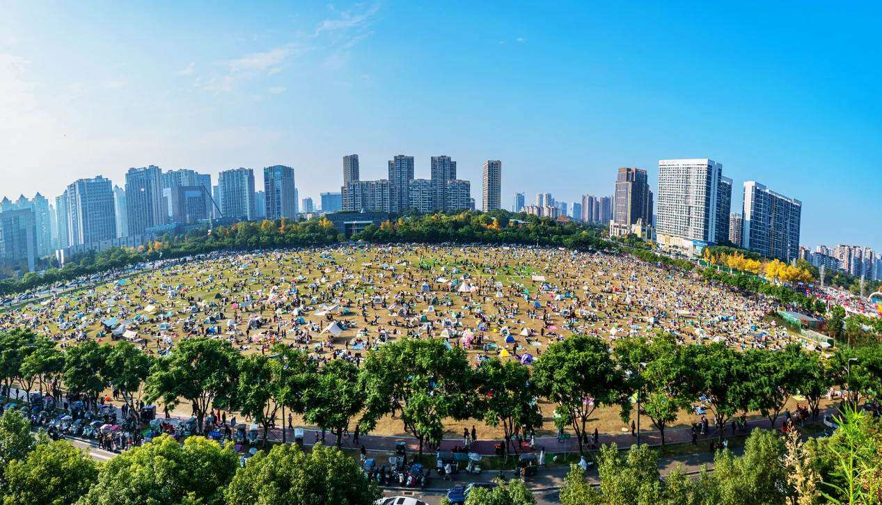 第6次登上“幸福榜单” 成都市温江区获评“2025最具幸福感城区” 第6次登上“幸福榜单” 成都市温江区获评“2025最具幸福感城区”