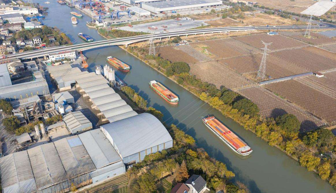 浙江湖州内河水运驶入全域“电动化”时代