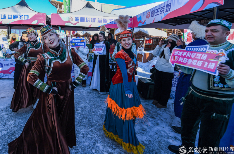 2025新疆热雪节世界野雪巡回赛（FWT）开赛