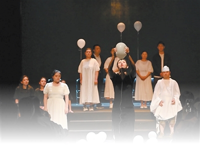 戏剧的世界没有残缺 戏剧的世界没有残缺