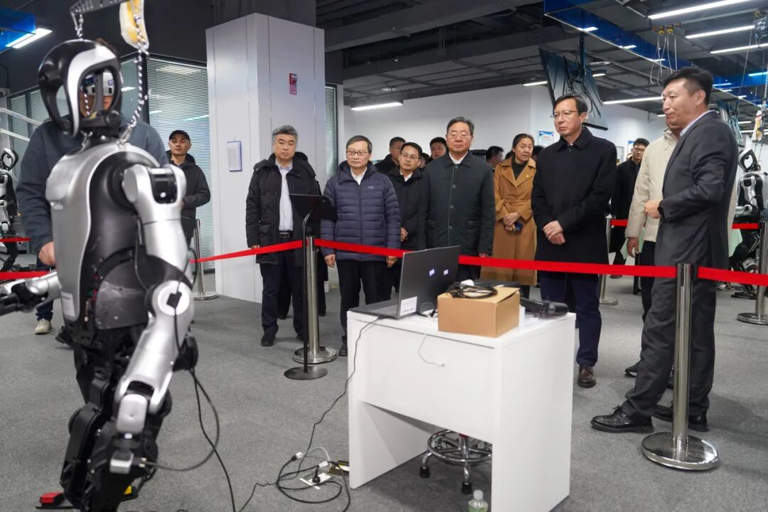 哈工大北京研究院揭牌!