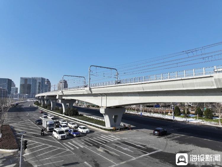 距离通车又进一步!济南地铁4号线、8号线部分地铁车站围挡开始拆除