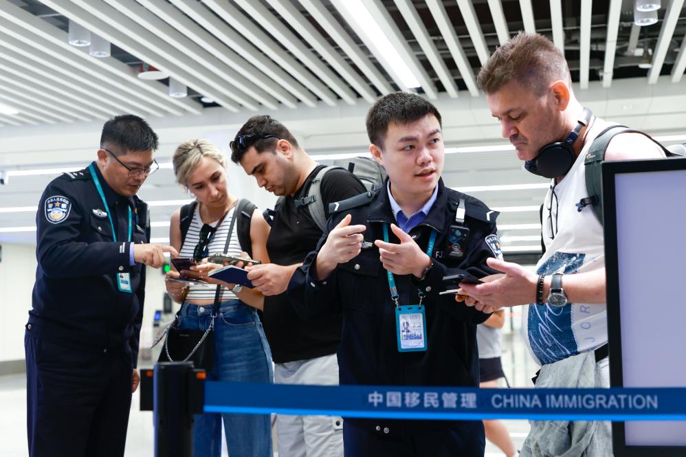 现场直击:海南自贸港封关第一天