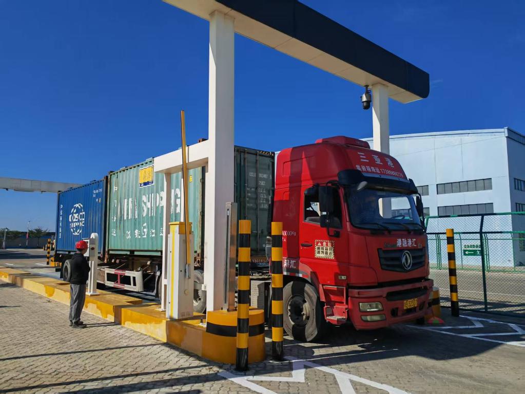 现场直击:海南自贸港封关第一天