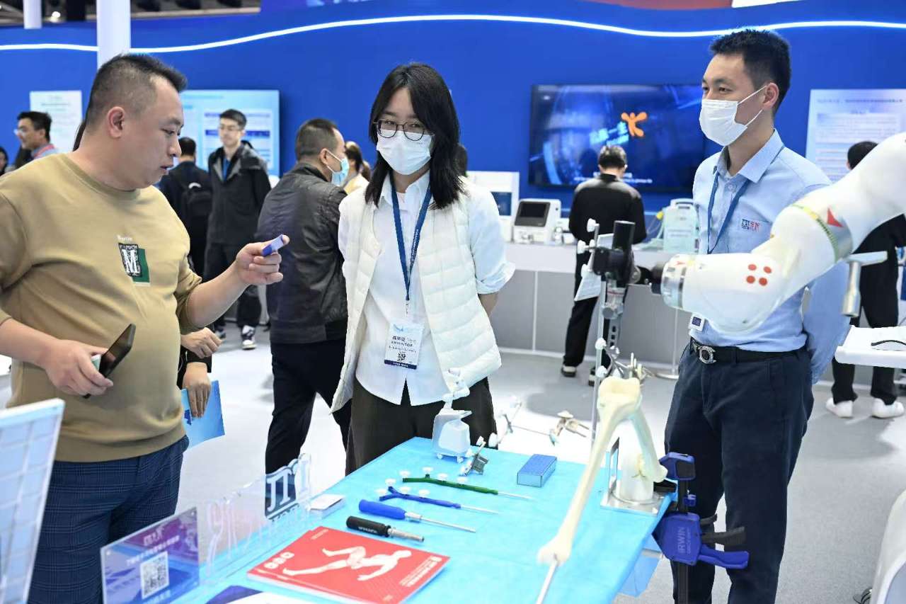 深看科创 | 国产骨科手术机器人正实现全链条自主突破