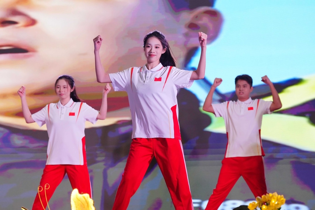 “十育”见华贸⑩|以红色文化打卡点建设为牵引,构建高职院校组织育人新格局