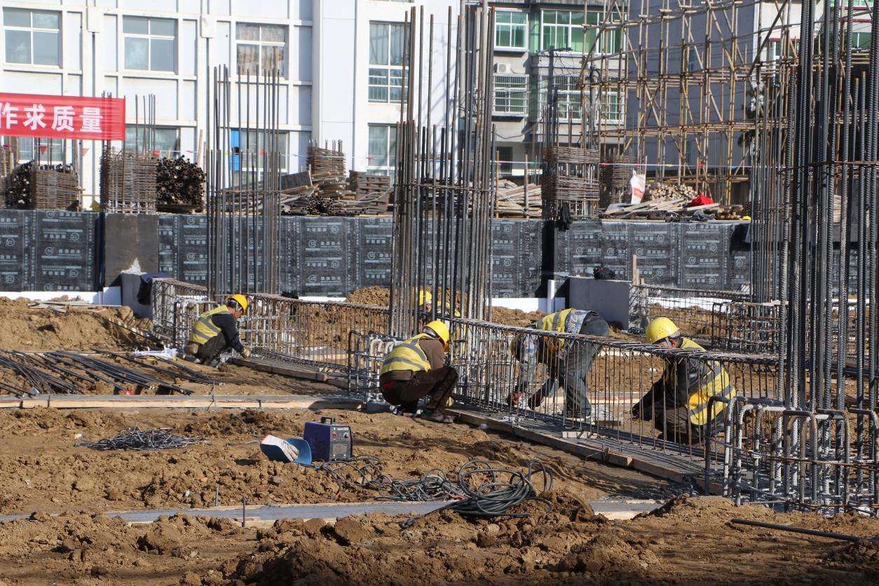 江苏东海：抢抓冬修水利黄金期 织就民生福祉“幸福网”