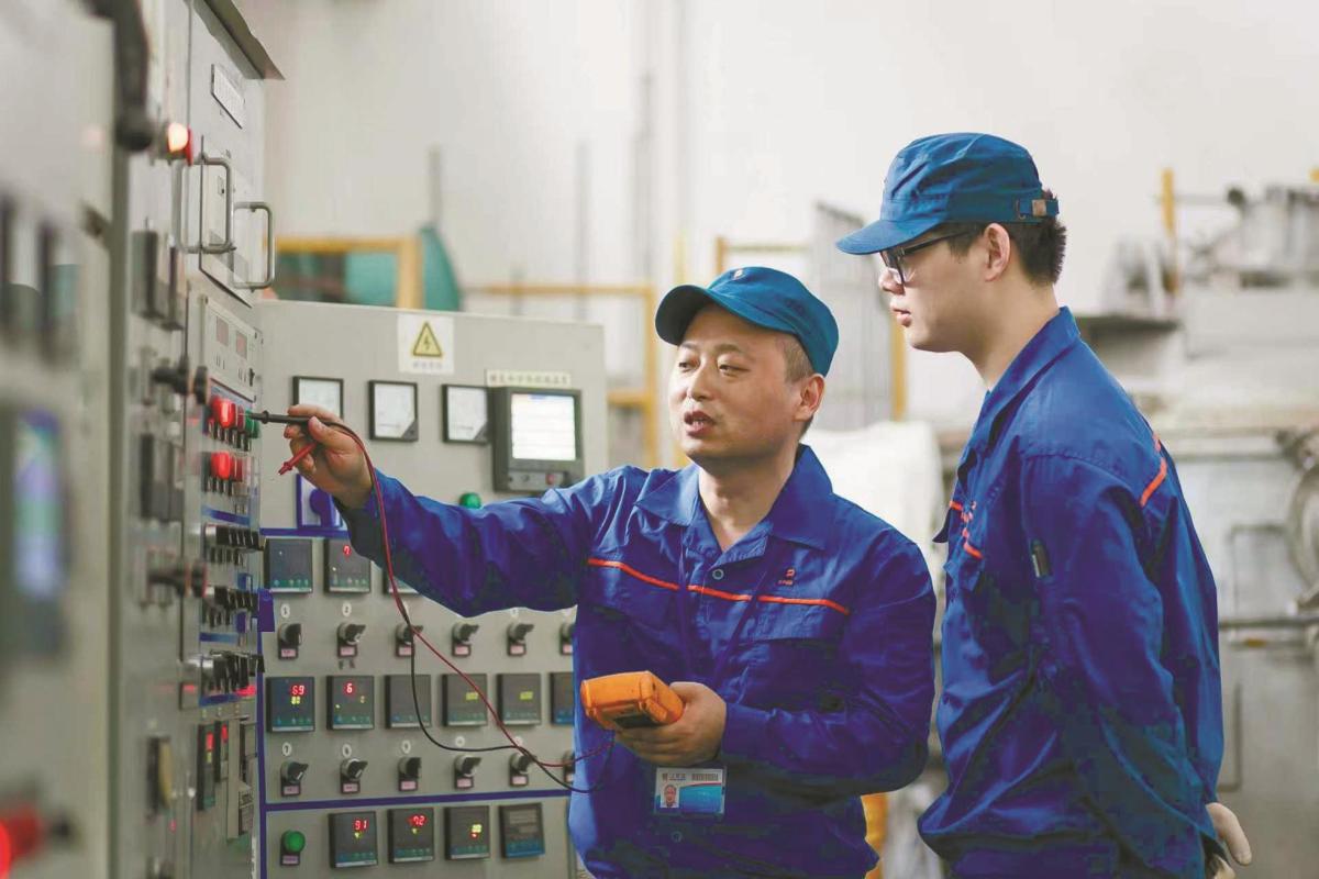 一个小镇青年的“99.9999%”