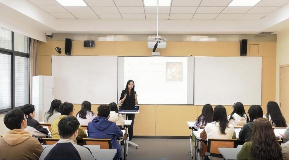 聚焦川外英语专业高质量发展｜《英语语音语调》以音传情，架起跨文化沟通之桥