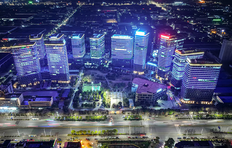 芜湖科技产业园夜景。弋江区委宣传部供图