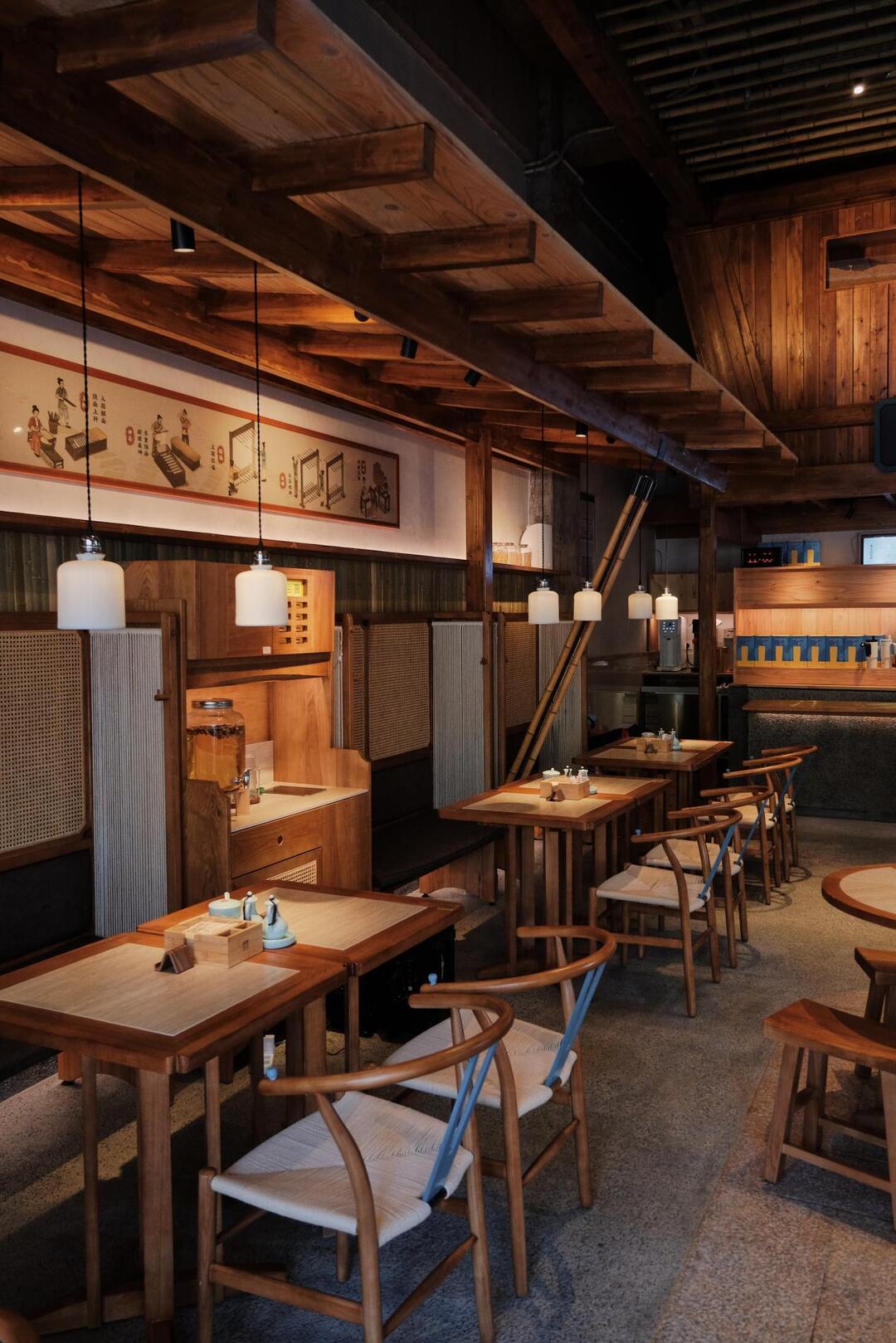 “陈克明面馆”全国首店于长沙盛大开业,以非遗手延面重塑东方面馆美学 “陈克明面馆”全国首店于长沙盛大开业,以非遗手延面重塑东方面馆美学