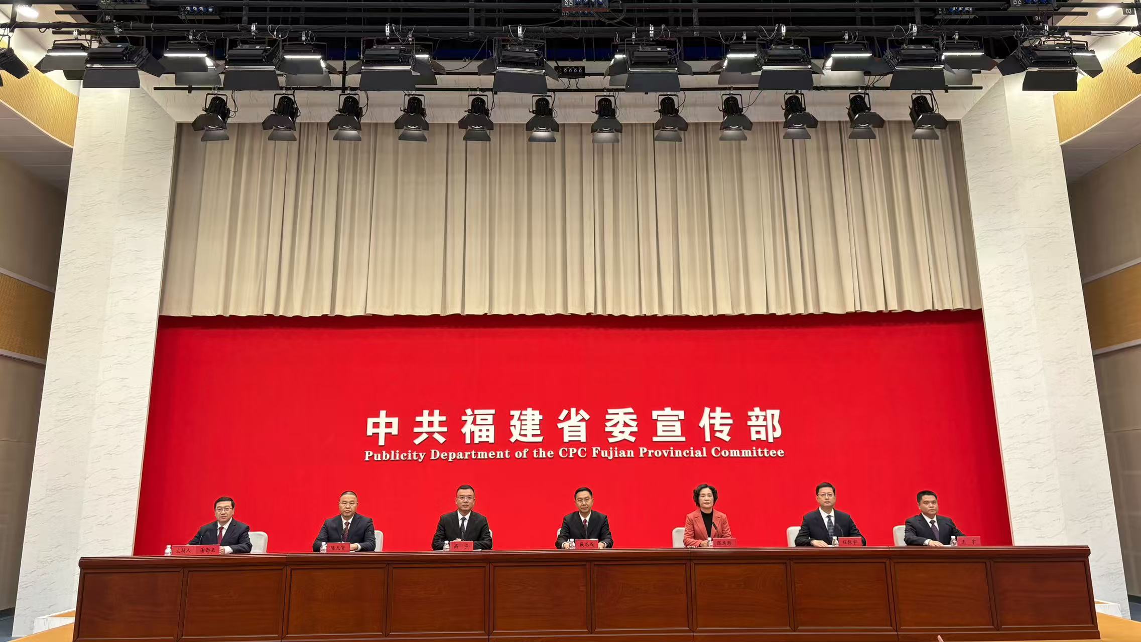 既要“富口袋”更要“富脑袋”！五年来，莆田推动物质文明与精神文明齐头并进