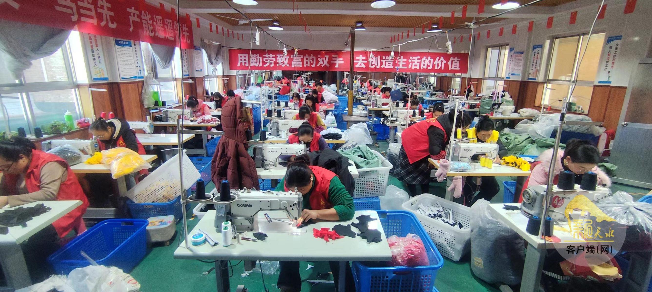 秦安县：小玩具“玩”转国际大市场 巧手“织”就增收路