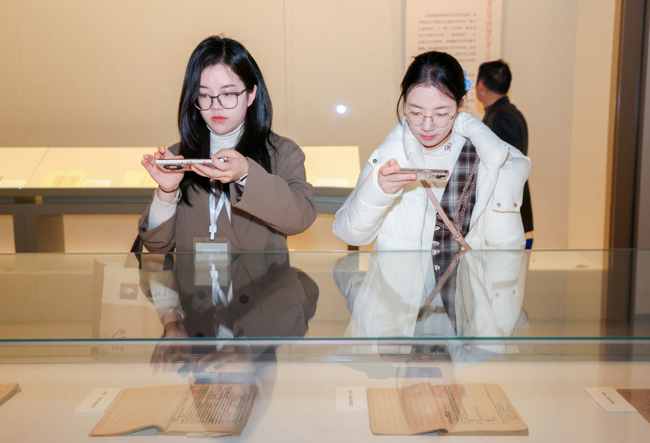 纪念沙孟海先生诞辰125周年展览开展 纪念沙孟海先生诞辰125周年展览开展