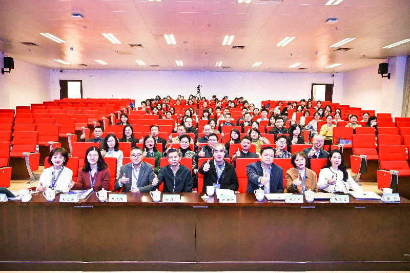 首届智能传播论坛暨学术论文工作坊在南宁举办