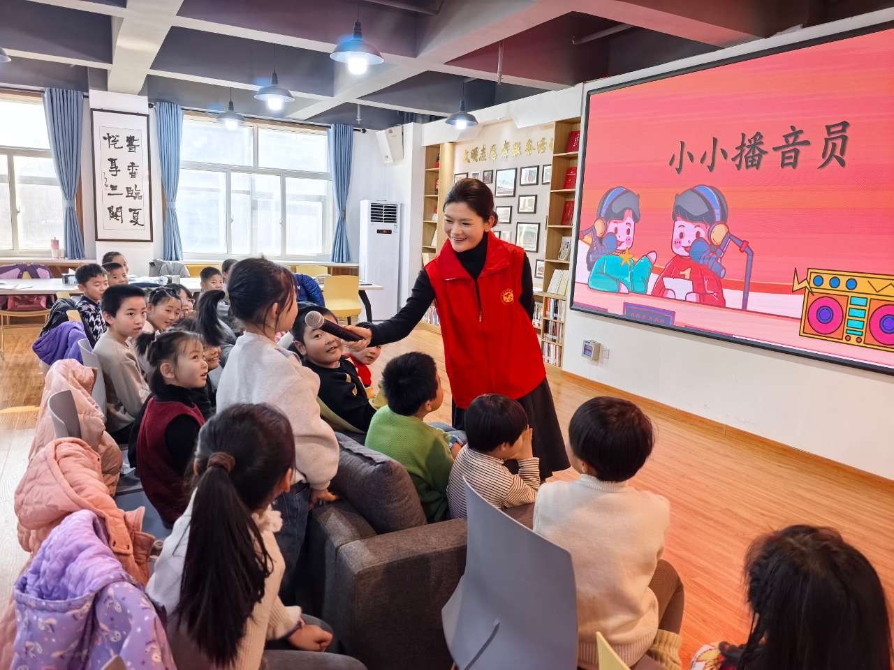 甘肃临夏：寒假托管破解“看护难”