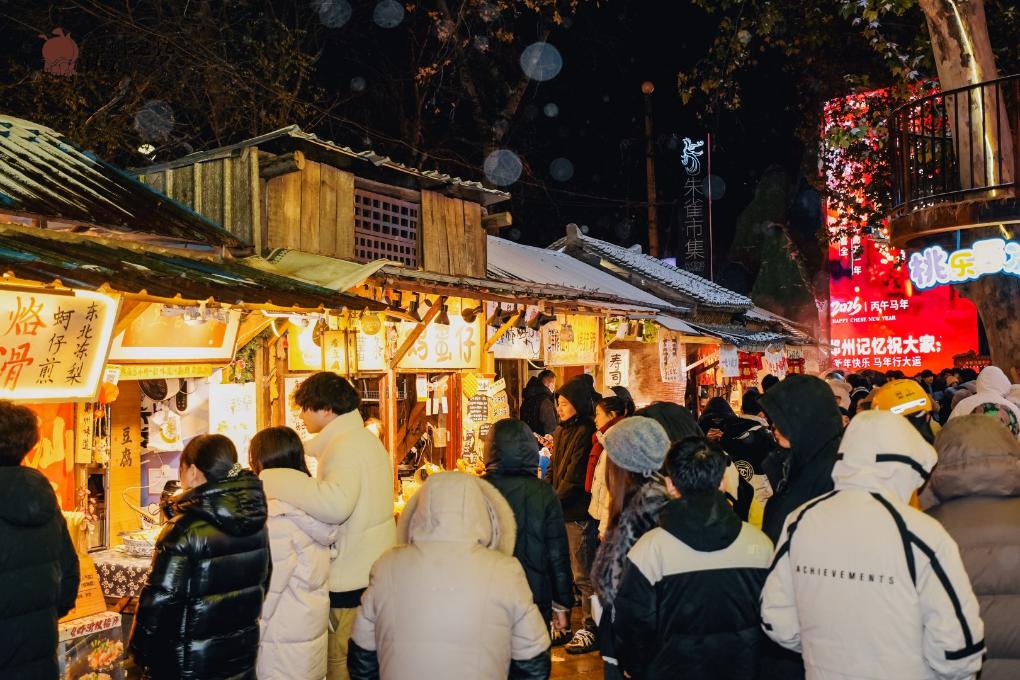 人文经济激活消费新动能丨从老厂房到会客厅:工业记忆“燃”起市井烟火