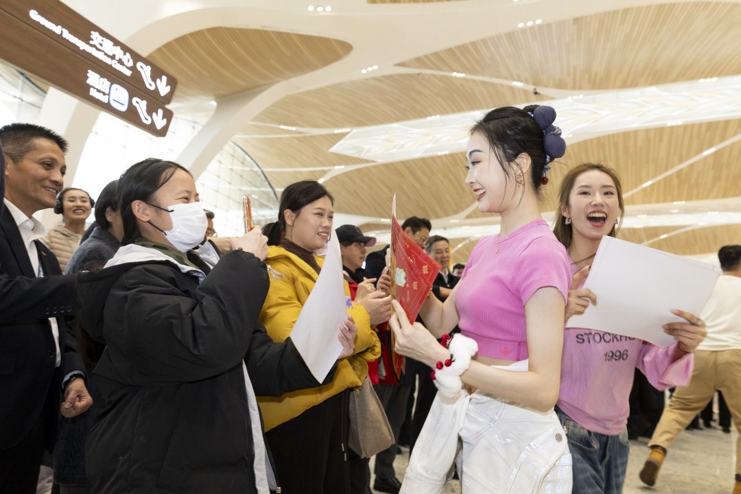 大湾鸡空港送“福”!广州启动“文艺赋美城市”行动