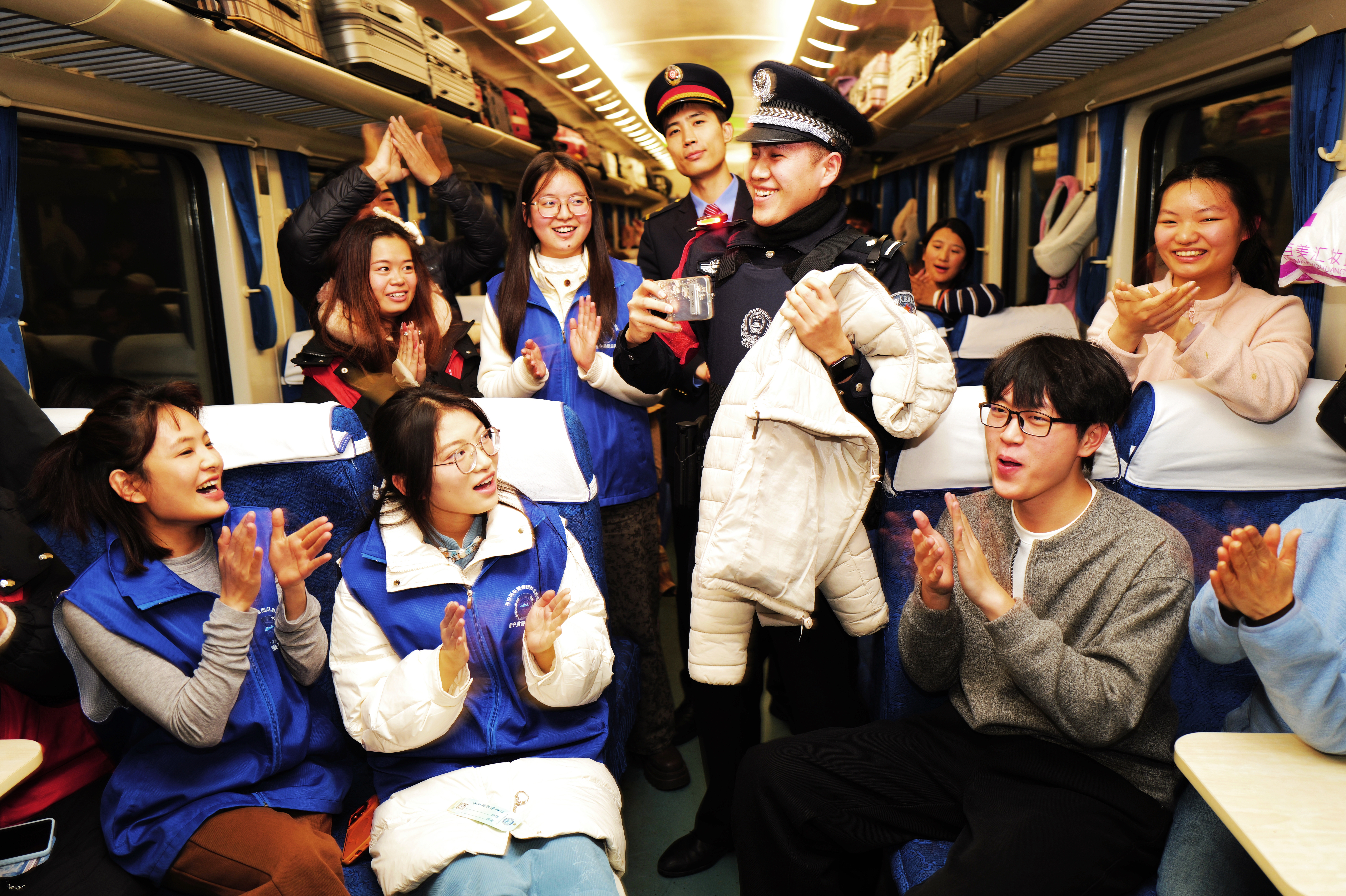 西宁乘警统筹谋划保春运