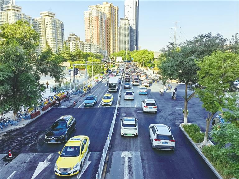 甘肃兰州:“综合交通大会战”打通梗阻铺就幸福通途 甘肃兰州:“综合交通大会战”打通梗阻铺就幸福通途