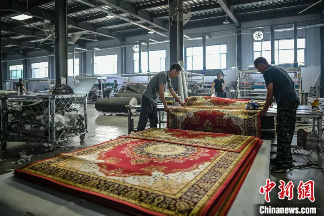5秒成毯,天津这座小镇何以织出全球生意经