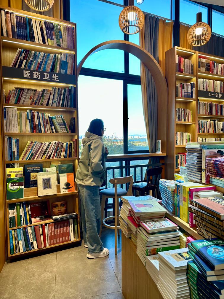 人文经济激活消费新动能丨市井书店漫游记