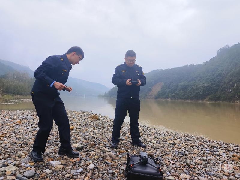 绿水青山映三秦