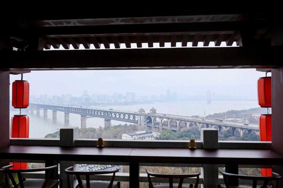 文化中国行｜一桥飞架处，“江汉揽胜”新