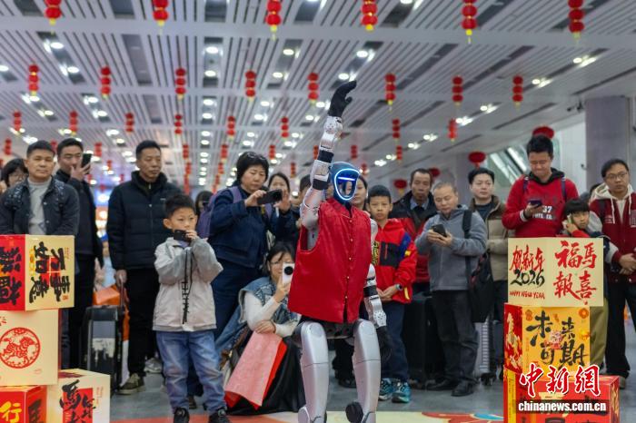 (新春走基层)非遗互动展演 福建泉州站别样迎新春