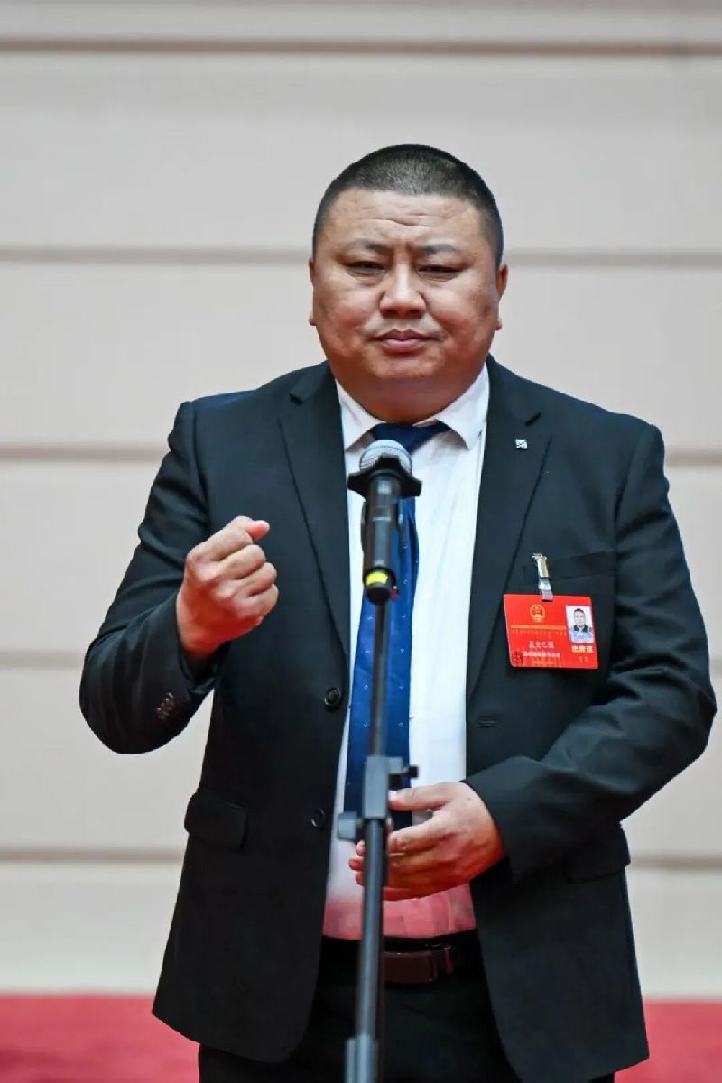 内蒙古两会“代表通道”开启:谈产业、聊增收……他们这样说