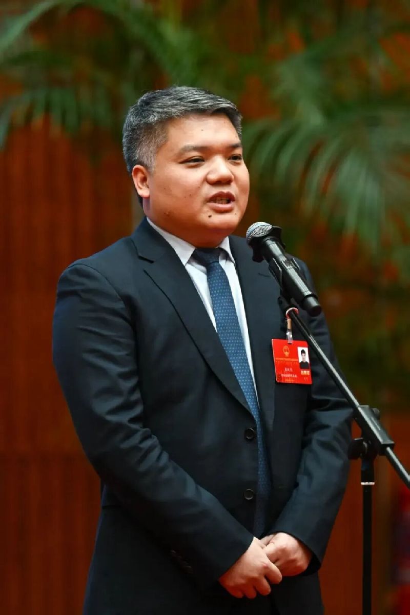 内蒙古两会“代表通道”开启:谈产业、聊增收……他们这样说