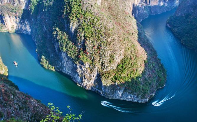 长江经济带十年丨邮储银行重庆分行：两江潮涌处，青绿满巴渝