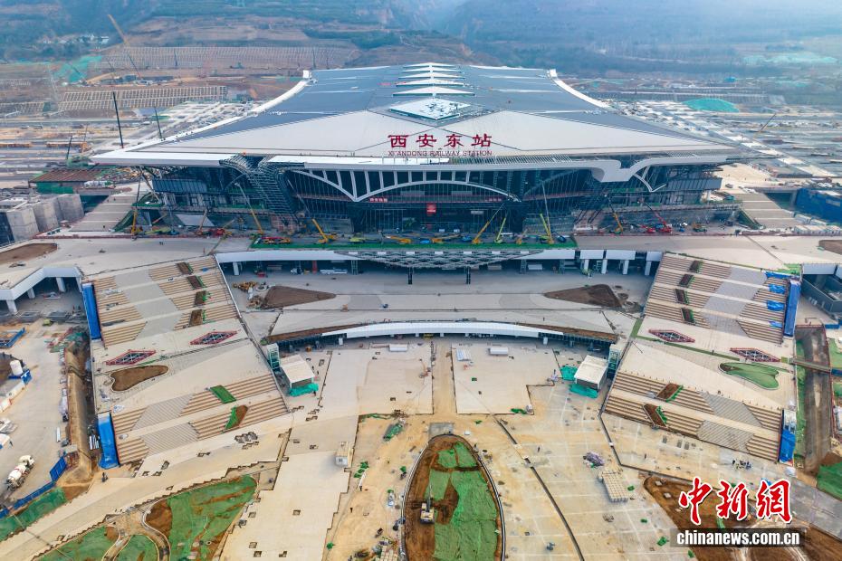 西安东站站牌正式亮相