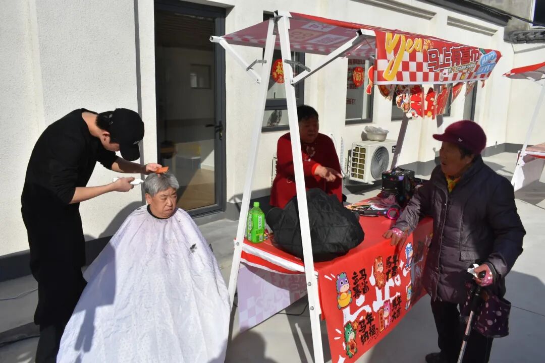 北京市朝阳区金盏乡皮村新春游园会各项活动嗨翻天