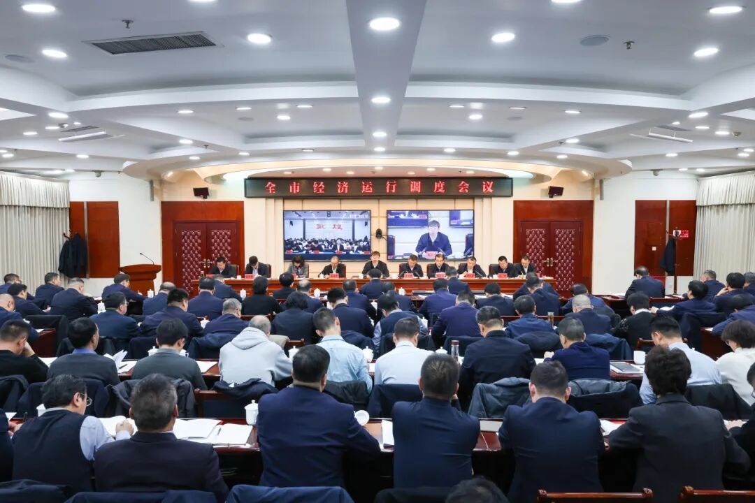 【跑好“第一棒”力促“开门红”】打好保障“组合拳” 跑出项目“加速度”