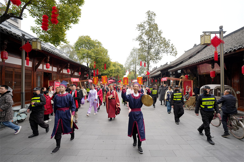 状元巡游。崇州市委宣传部供图