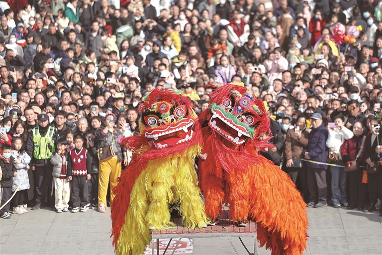 欢天喜地过大年