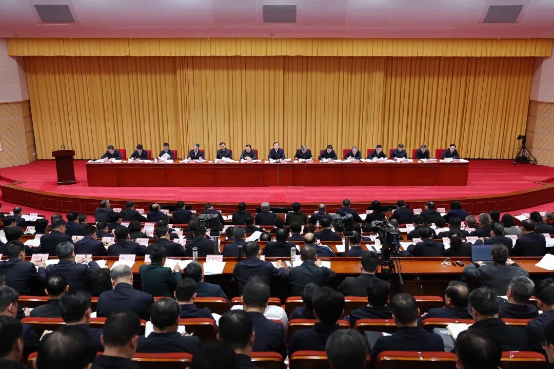 新春第一会剑指“干部素质建设”!湖北这步棋,藏着荆楚百姓的盼头 图片