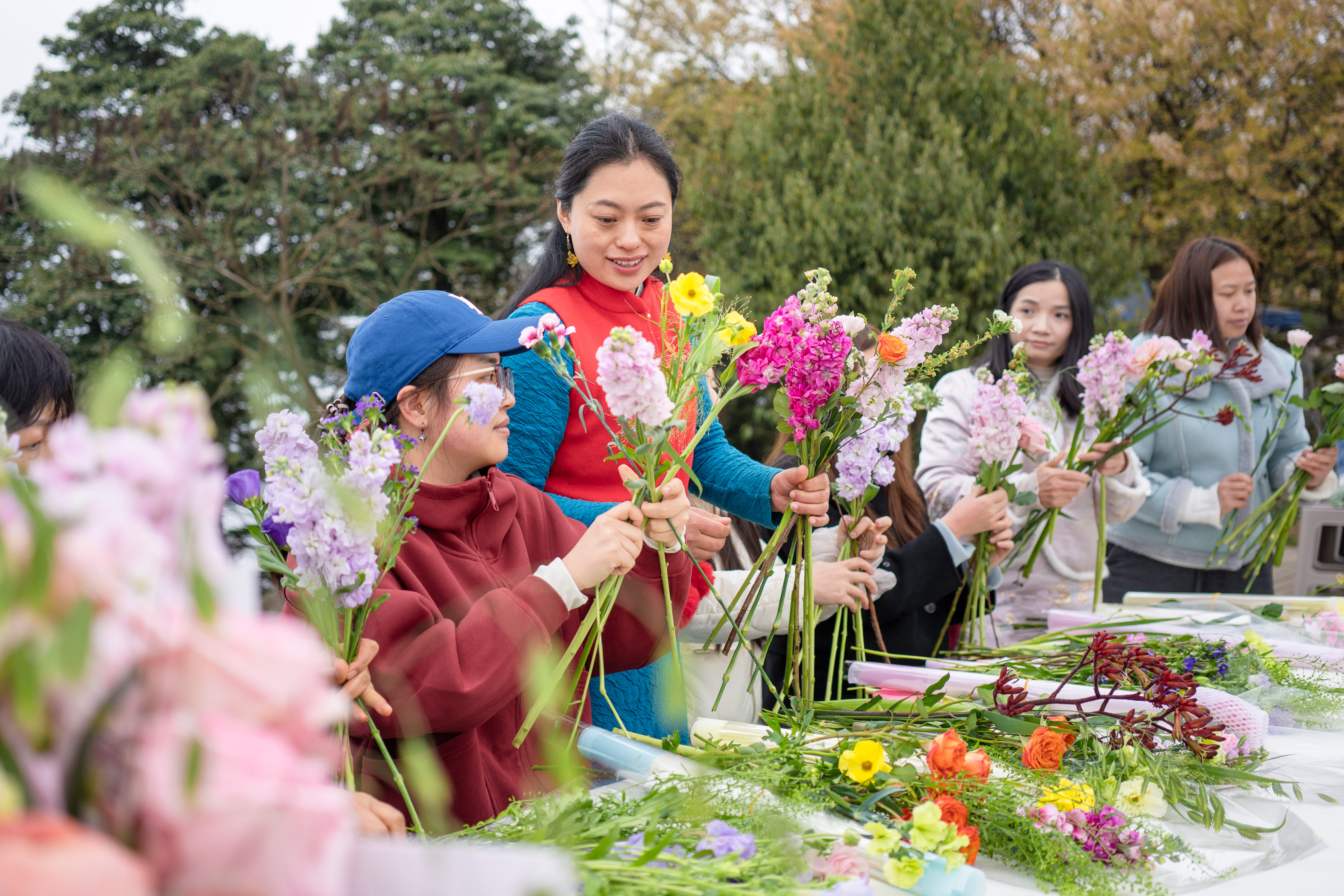 春光加 “碚” 市民共赴赏花之约