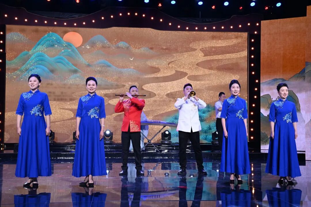 玫瑰绽芳华 书香沁天山——自治区第三届“工会杯·玫瑰书香”女职工阅读展演活动成功举办