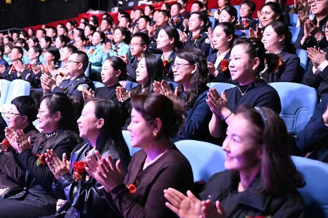 玫瑰绽芳华 书香沁天山——自治区第三届“工会杯·玫瑰书香”女职工阅读展演活动成功举办